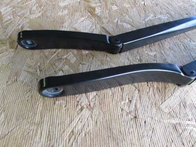 BMW Windshield Wipers Wiper Arms (Left and Right Set) 61617182459 F10 528i 535i 550i ActiveHybrid 5 M52